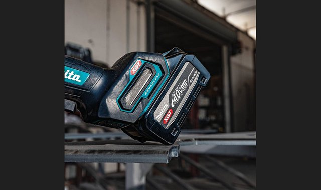 Makita BL4040F